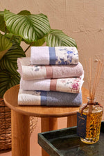 BOUQUET 2 Set Asciugamani Spugna 430 e percalle stampato | Domus Zone - DomusZone