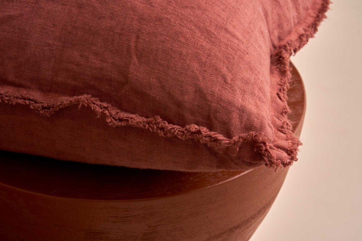 CANNES Cuscino Arredo in Lino - Bordi Sfrangiati | DomusZone - DomusZone