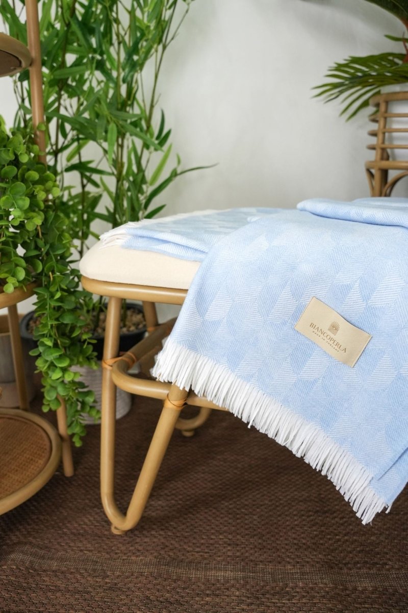 KINGSTONE Plaid Lana Merino Jacquard 150x200 | Domus Zone - DomusZone