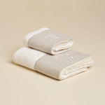 LEONARDO Set Asciugamani in spugna 430gr e Lino con ricamo monogram | Domus Zone - DomusZone