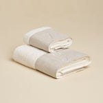 LEONARDO Set Asciugamani in spugna 430gr e Lino con ricamo monogram | Domus Zone - DomusZone