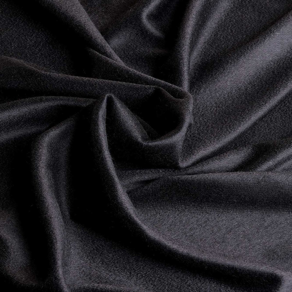 WINDSOR Plaid 100% Cashmere 150x200 | Domus Zone - DomusZone