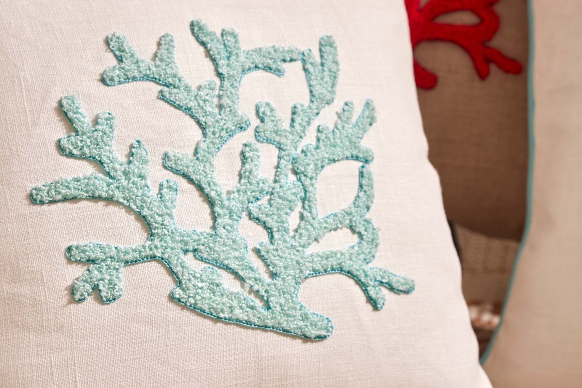 ZANTE Cuscino Arredo in Lino con Ricamo Corallo | Domus Zone - DomusZone